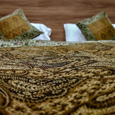 Ajay Guest House Váránaszi Kültér fotó