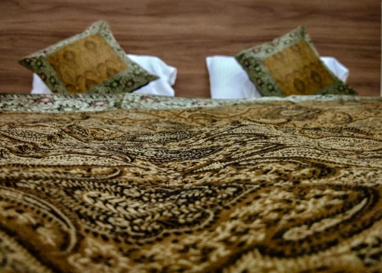 Ajay Guest House Váránaszi Kültér fotó
