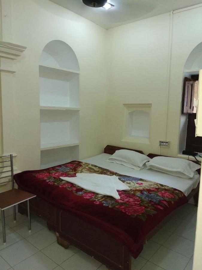 Ajay Guest House Váránaszi Kültér fotó
