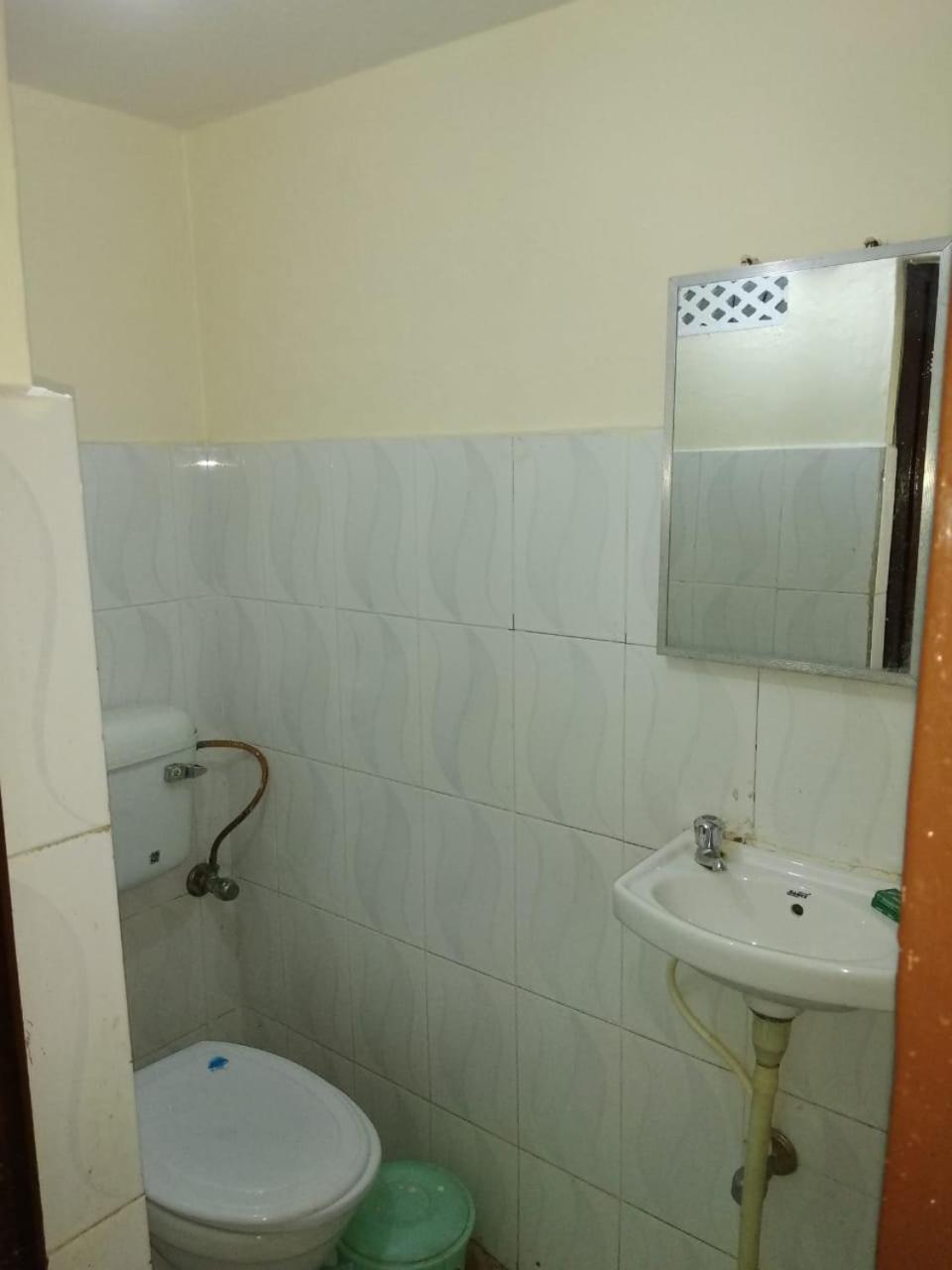 Ajay Guest House Váránaszi Kültér fotó