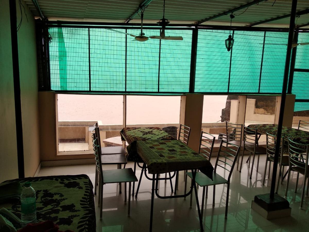 Ajay Guest House Váránaszi Kültér fotó