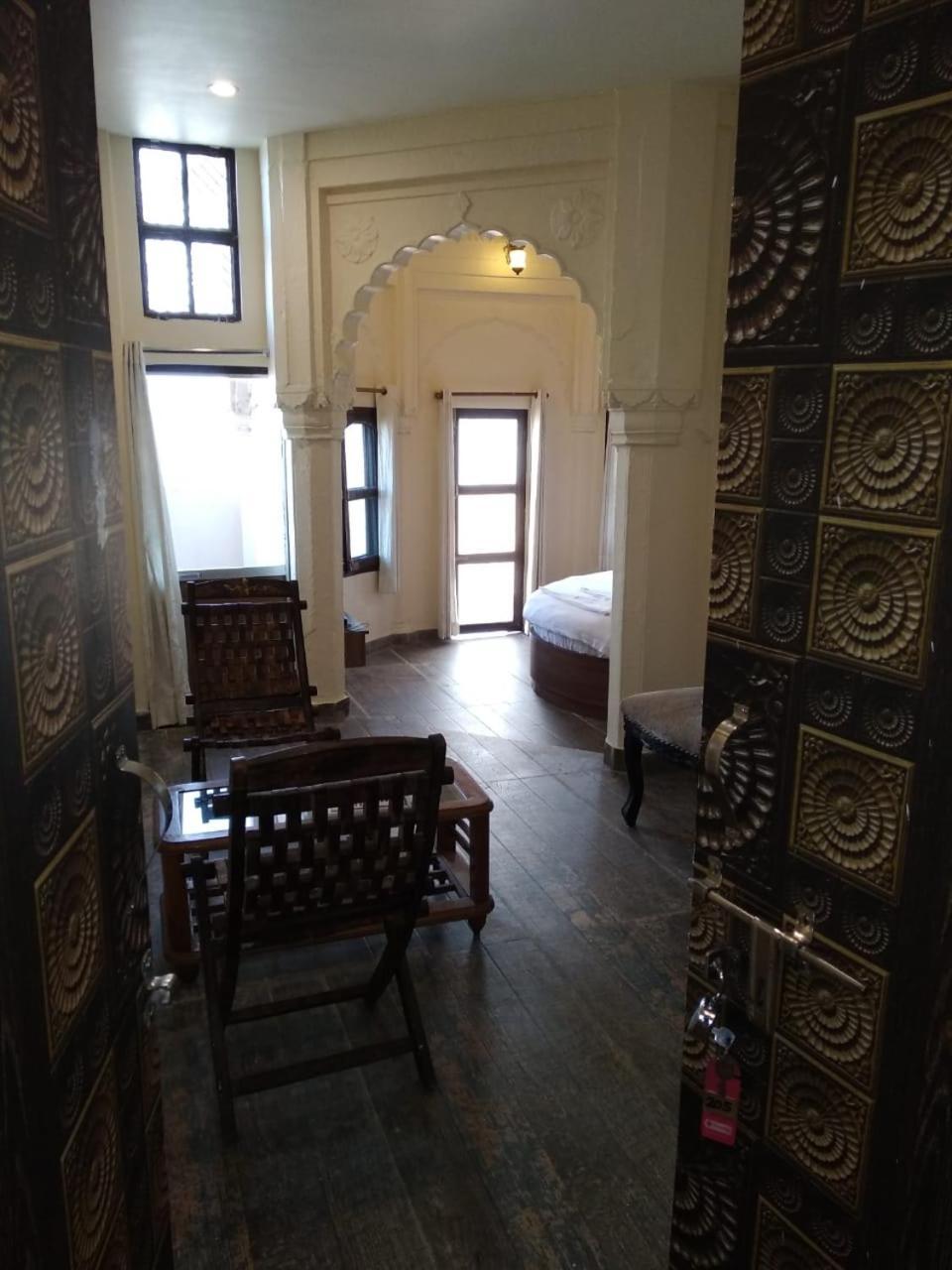Ajay Guest House Váránaszi Kültér fotó