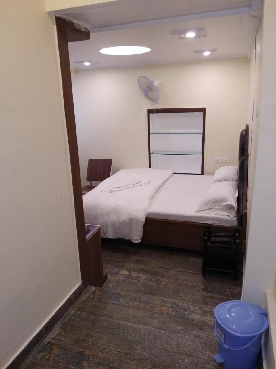 Ajay Guest House Váránaszi Kültér fotó